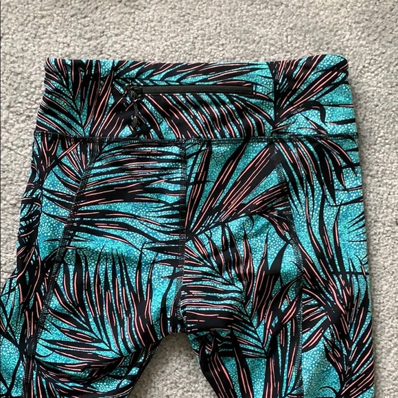 Lululemon Wunder Under palm tree leggings - Picture 4 of 5